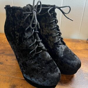 Women's Size 8.5W, NO CALL Suede Like Heeled Booties with Zip, Style BRONX